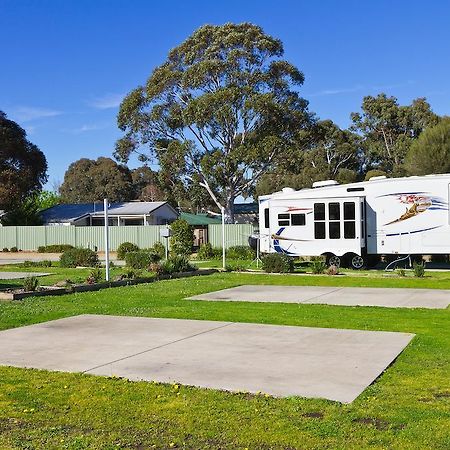 Sandhurst Motel Carrum Downs Eksteriør billede