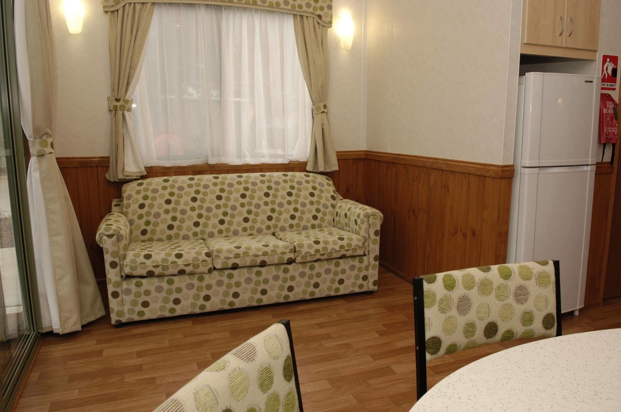 Sandhurst Motel Carrum Downs Eksteriør billede